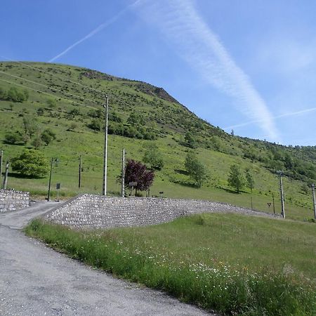 L'Esquerade Lägenhet Castillon-de-Larboust Rum bild